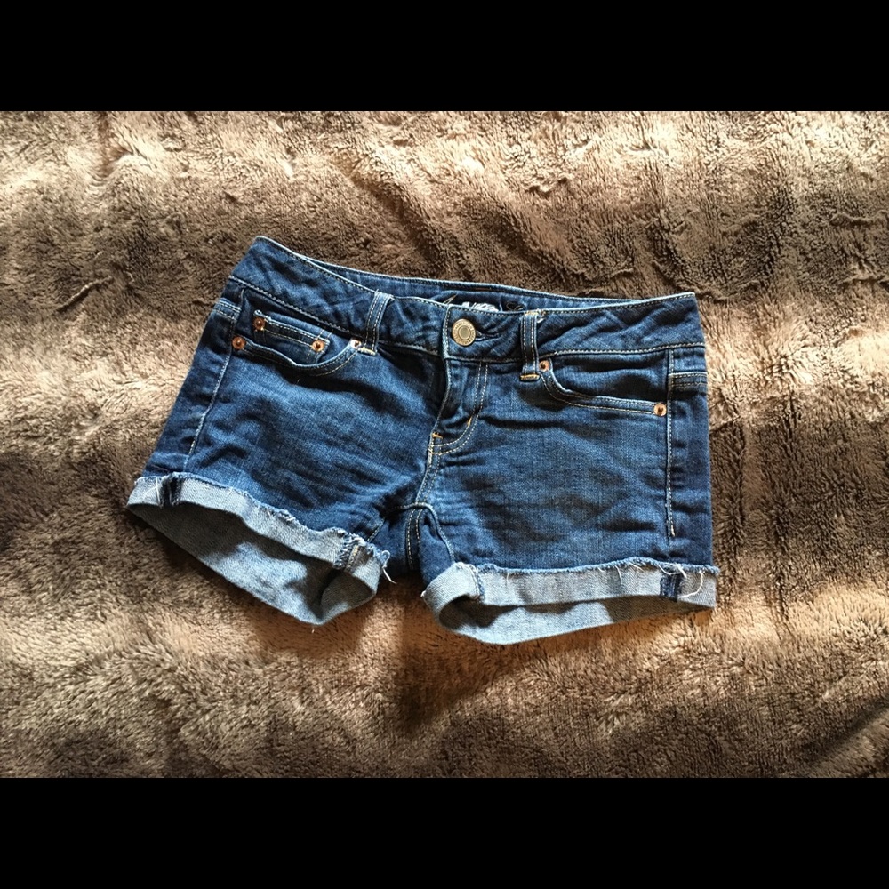 American Eagle short shorts